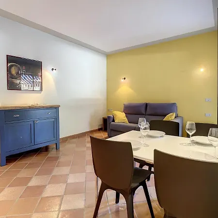 Il Pino Apartment *